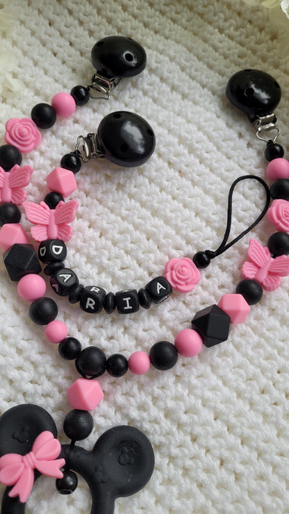 Kinderwagenkette & Schnullerkette mit Namen für Mädchen Schmetterling Maus schwarz pink