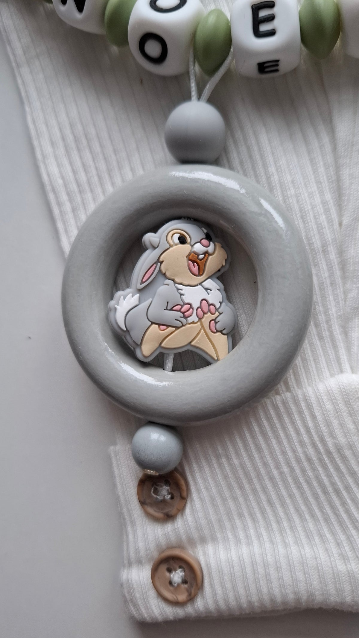 Kinderwagenkette & Schnullerkette Set mit Namen Hase grau grün Silikon | personalisiert