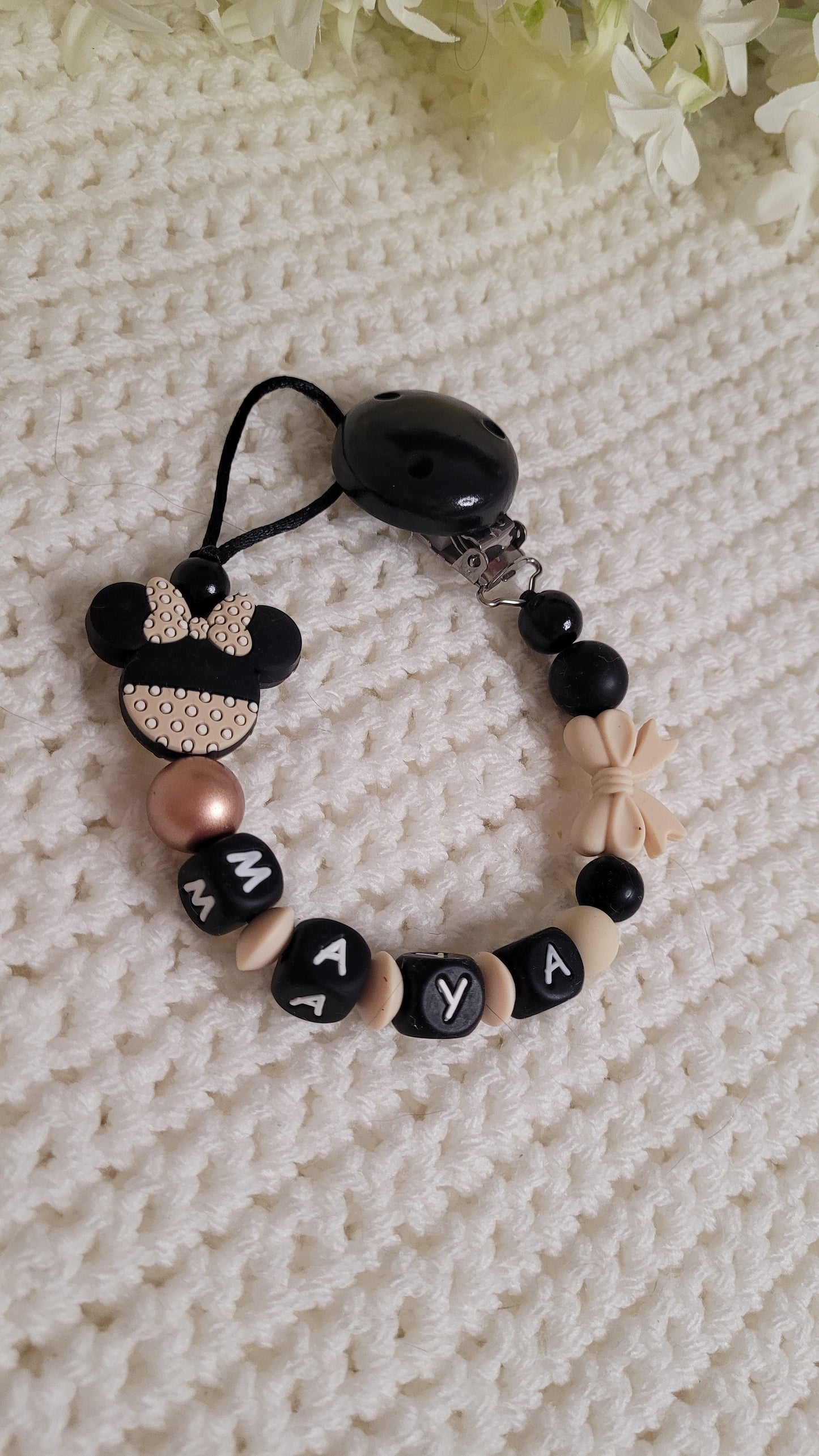 Kinderwagenkette & Schnullerkette mit Namen Minnie perlgold beige schwarz