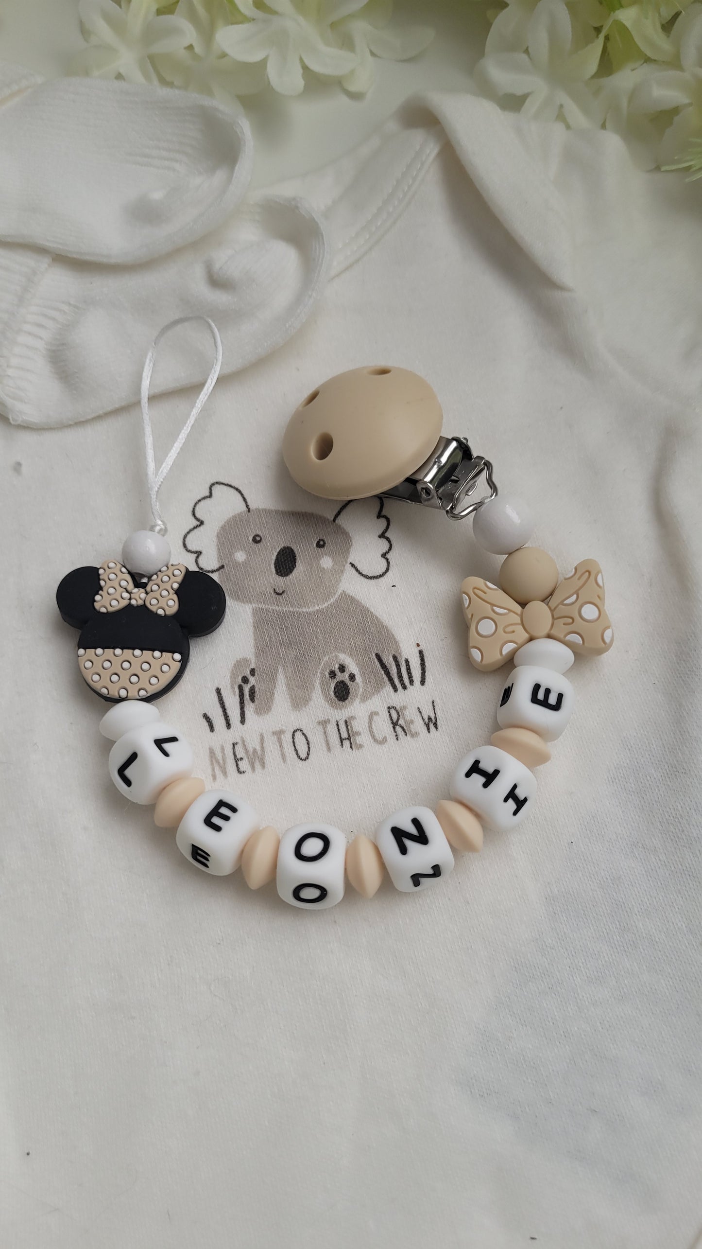Kinderwagenkette & Schnullerkette mit Namen Minnie beige