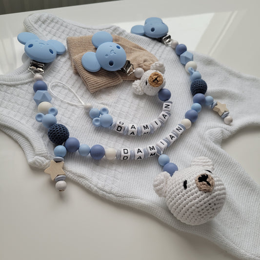 Kinderwagenkette & Schnullerkette mit Namen Teddy und Maus weiss blau