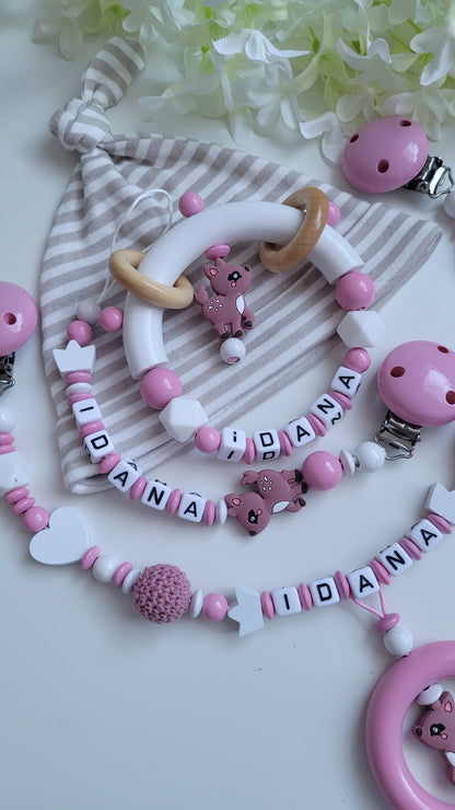 3tlg.Set Schnullerkette Kinderwagenkette & Greifring mit Namen Reh babyrosa weiss