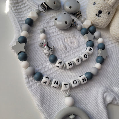 Kinderwagenkette & Schnullerkette mit Namen für Jungen Dinosaurier grau