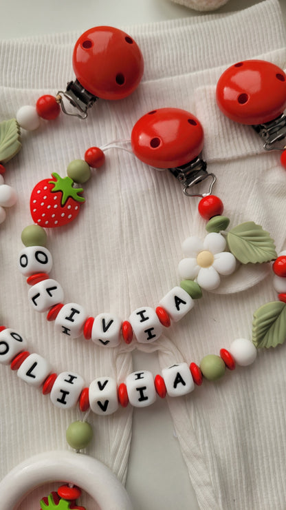 Kinderwagenkette & Schnullerkette mit Namen Erdbeere & Blume