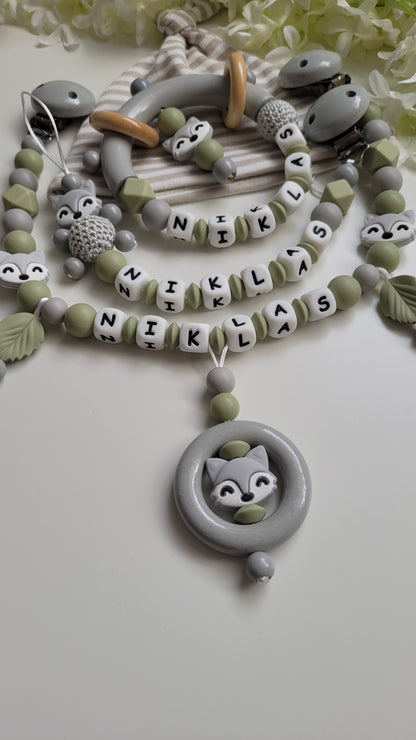 3tlg.Set Schnullerkette Kinderwagenkette & Greifring mit Namen Fuchs grün grau