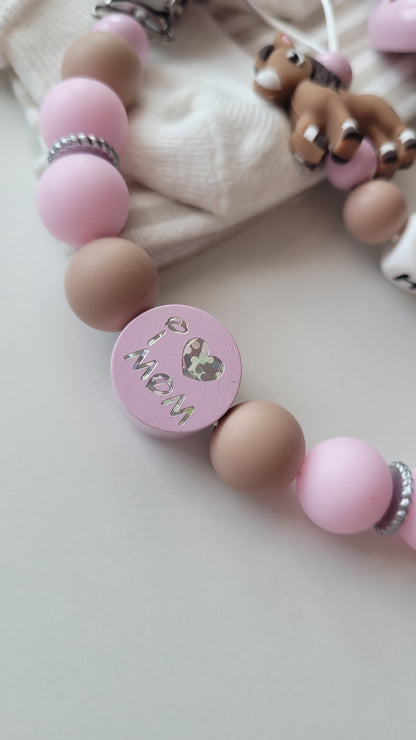 Kinderwagenkette & Schnullerkette mit Namen Pferd & i love Mom und Dad rosa weiss
