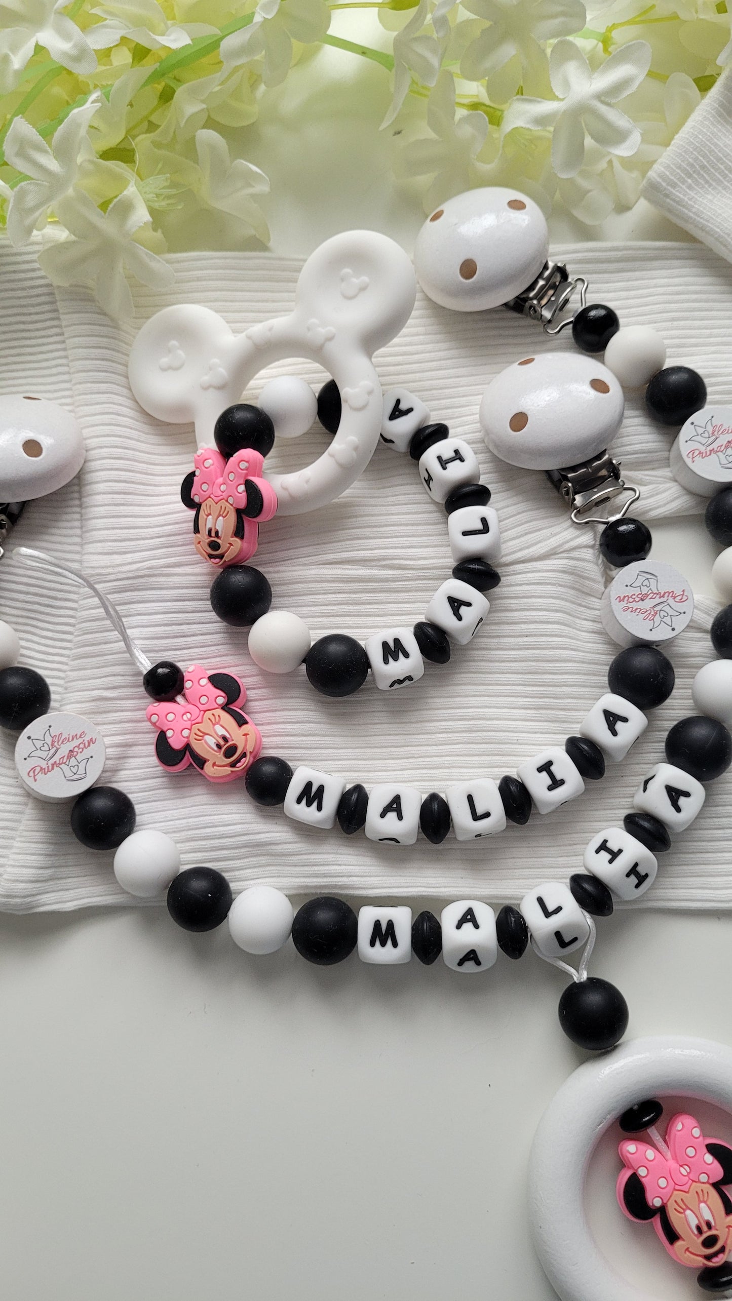 Komplett Set 3tlg Schnullerkette Kinderwagenkette Greifring mit Namen Minnie Maus schwarz weiß