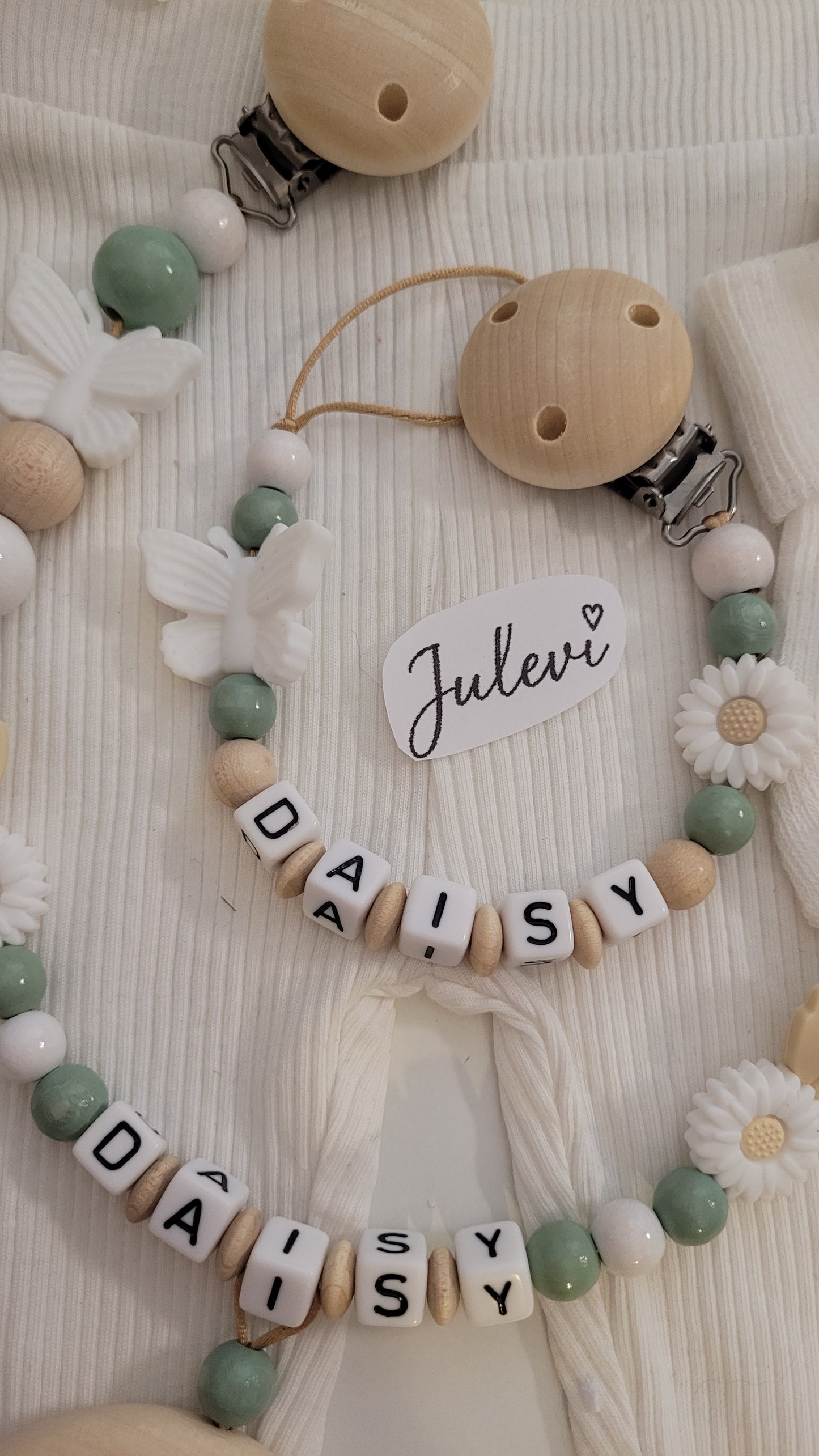 Kinderwagenkette & Schnullerkette mit Namen für Mädchen Gänseblümchen