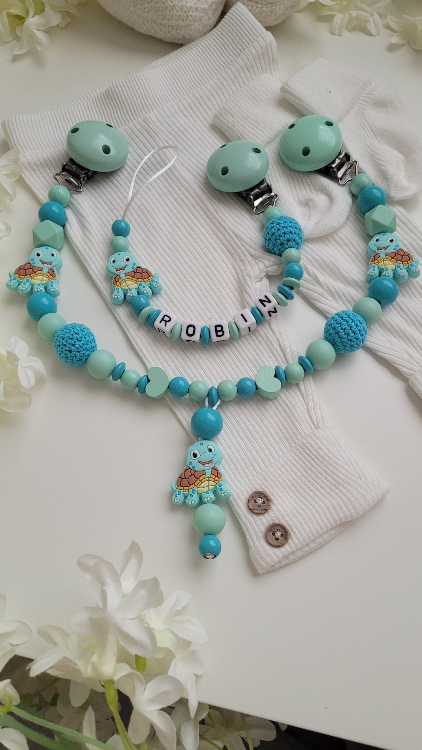 Kinderwagenkette & Schnullerkette mit Namen Schildkröte mint türkis