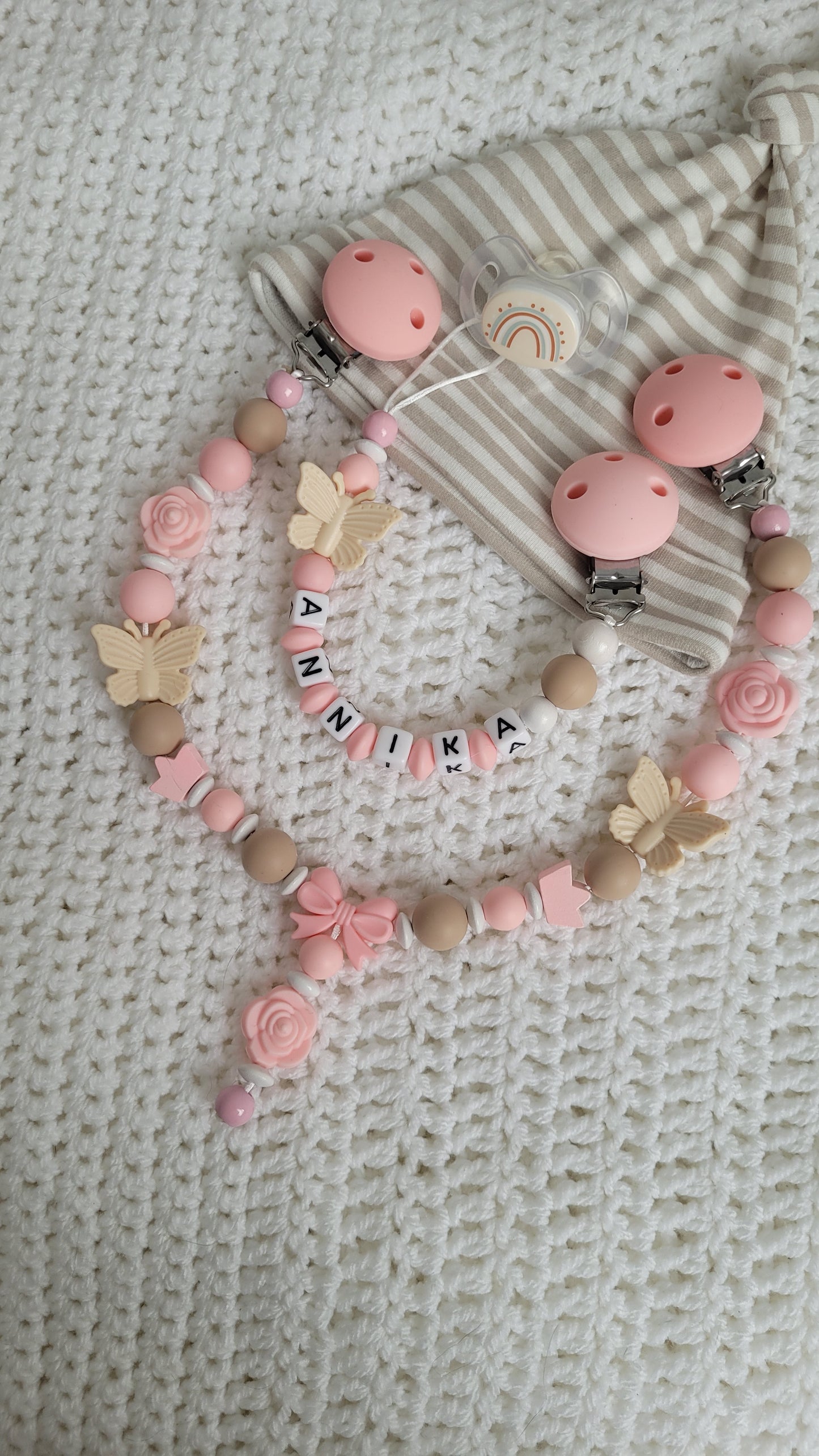 Kinderwagenkette & Schnullerkette *Schmetterling* beige apricot