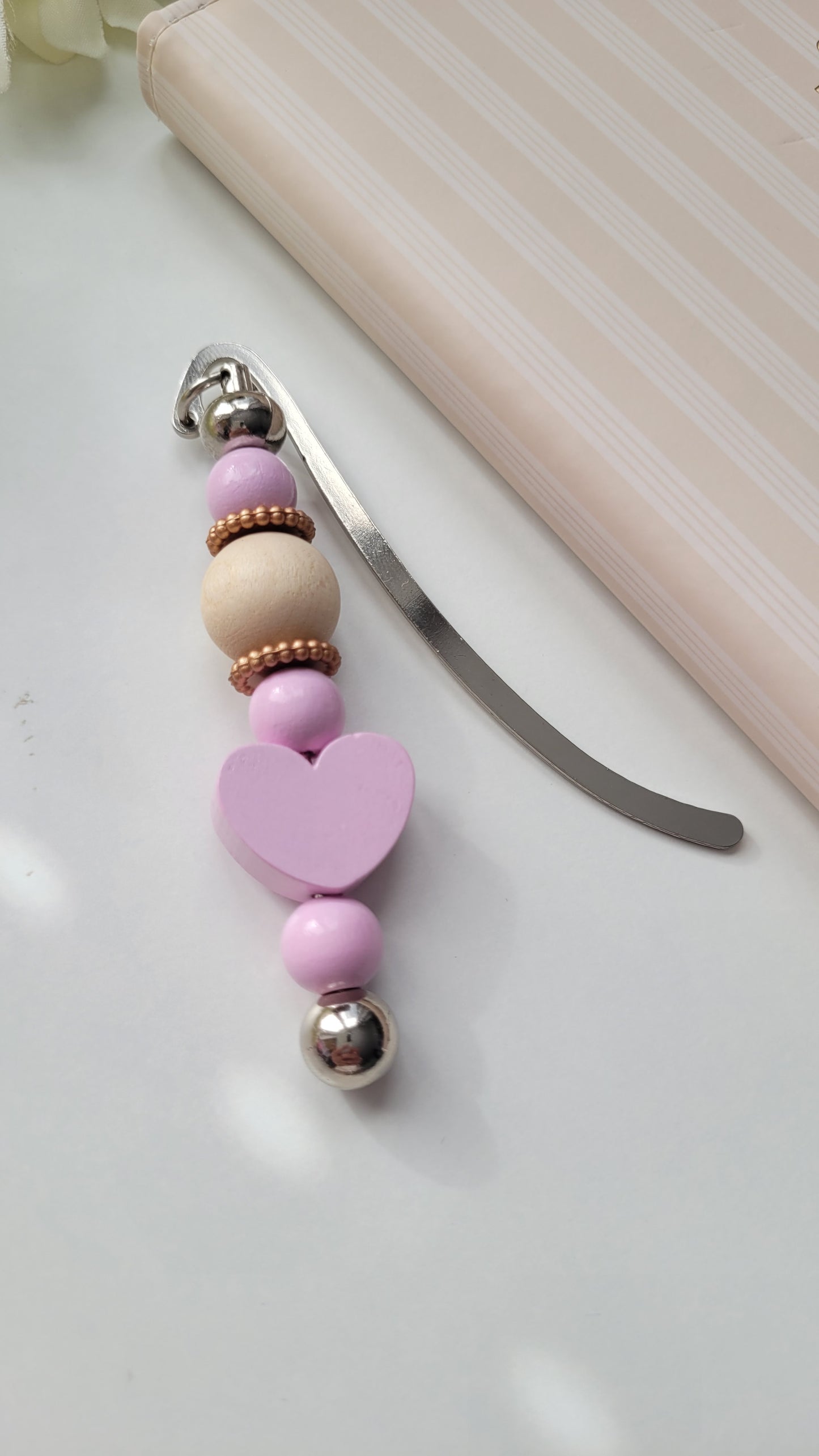 Lesezeichen Herz rosa holz rosegold