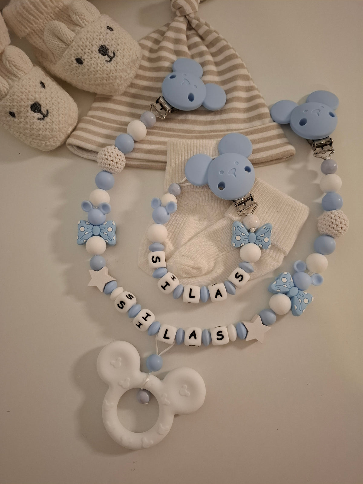 3er-Set Schnullerkette Kinderwagenkette & Greifring mit Namen Maus weiss hellblau