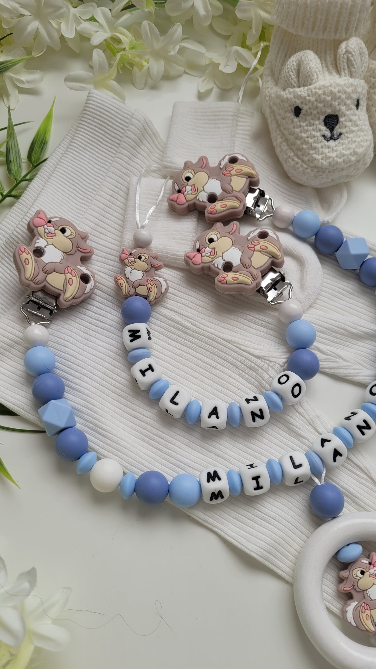 Kinderwagenkette & Schnullerkette mit Namen *Hase * blau