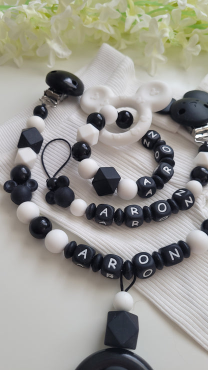Komplett Set 3tlg Schnullerkette Kinderwagenkette Greifring mit Namen Maus schwarz weiß