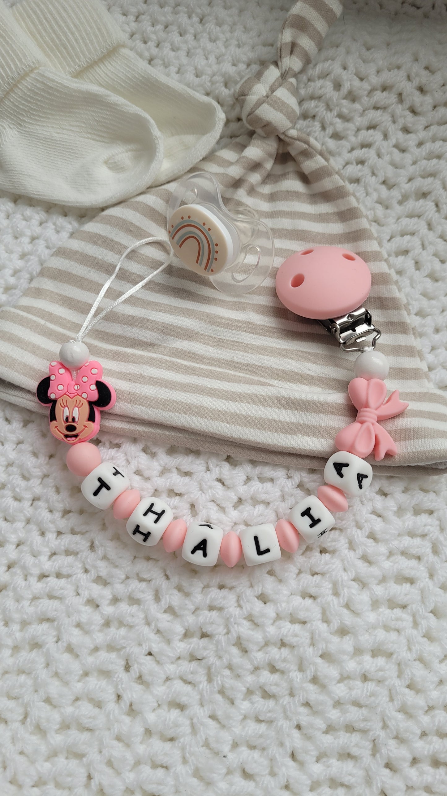 Schnullerkette mit Namen für Mädchen Minnie apricot