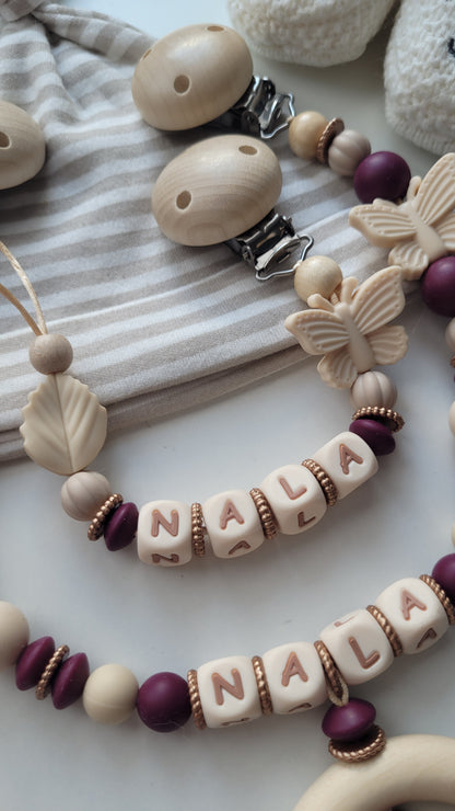 Kinderwagenkette & Schnullerkette Set mit Namen Schmetterling Blatt goldene Scheiben bordeaux beige braun Silikon Holz | personalisiert