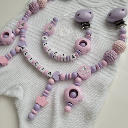 Kinderwagenkette & Schnullerkette mit Namen für Mädchen  Maus flieder rosa i love Mom und I love Dad Wendemotiv