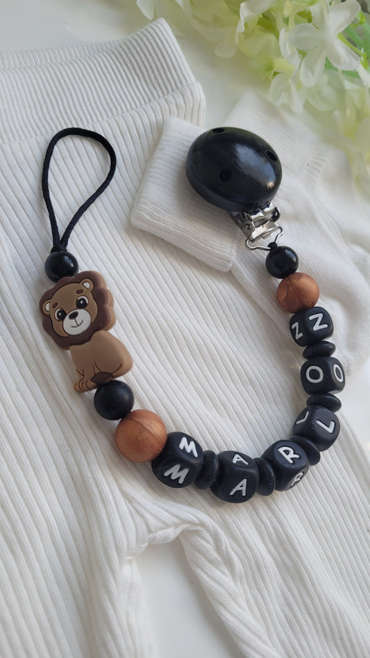 Schnullerkette mit Namen Löwe schwarz