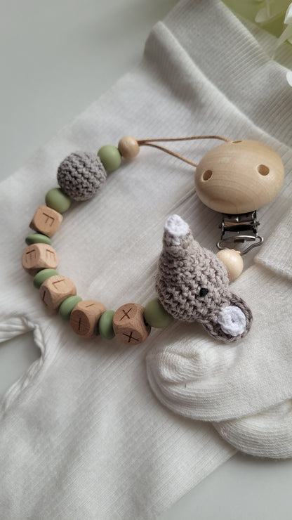 Schnullerkette mit Namen Jungen Elefant gehäkelt grün | personalisiert