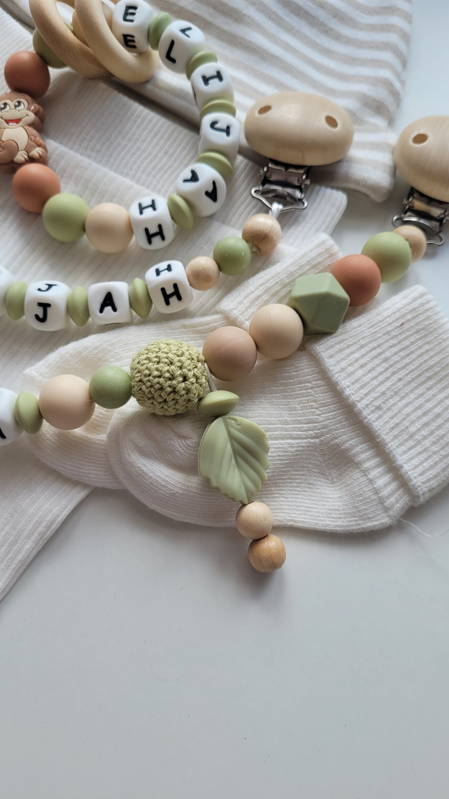 3tlg Set Schnullerkette Kinderwagenkette Greifring mit Namen | Affen | Beige Grün