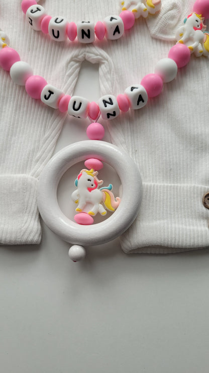 Kinderwagenkette & Schnullerkette mit Namen Kleines Regenbogen Einhorn