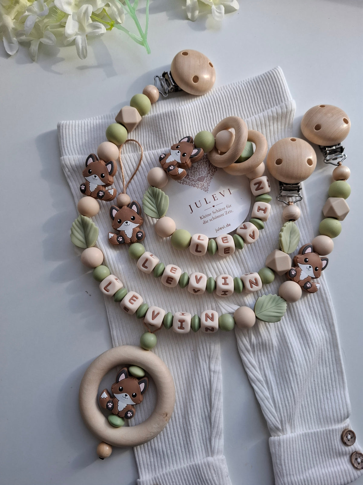 3er Set Schnullerkette Kinderwagenkette & Greifring mit Namen Fuchs salbei beige