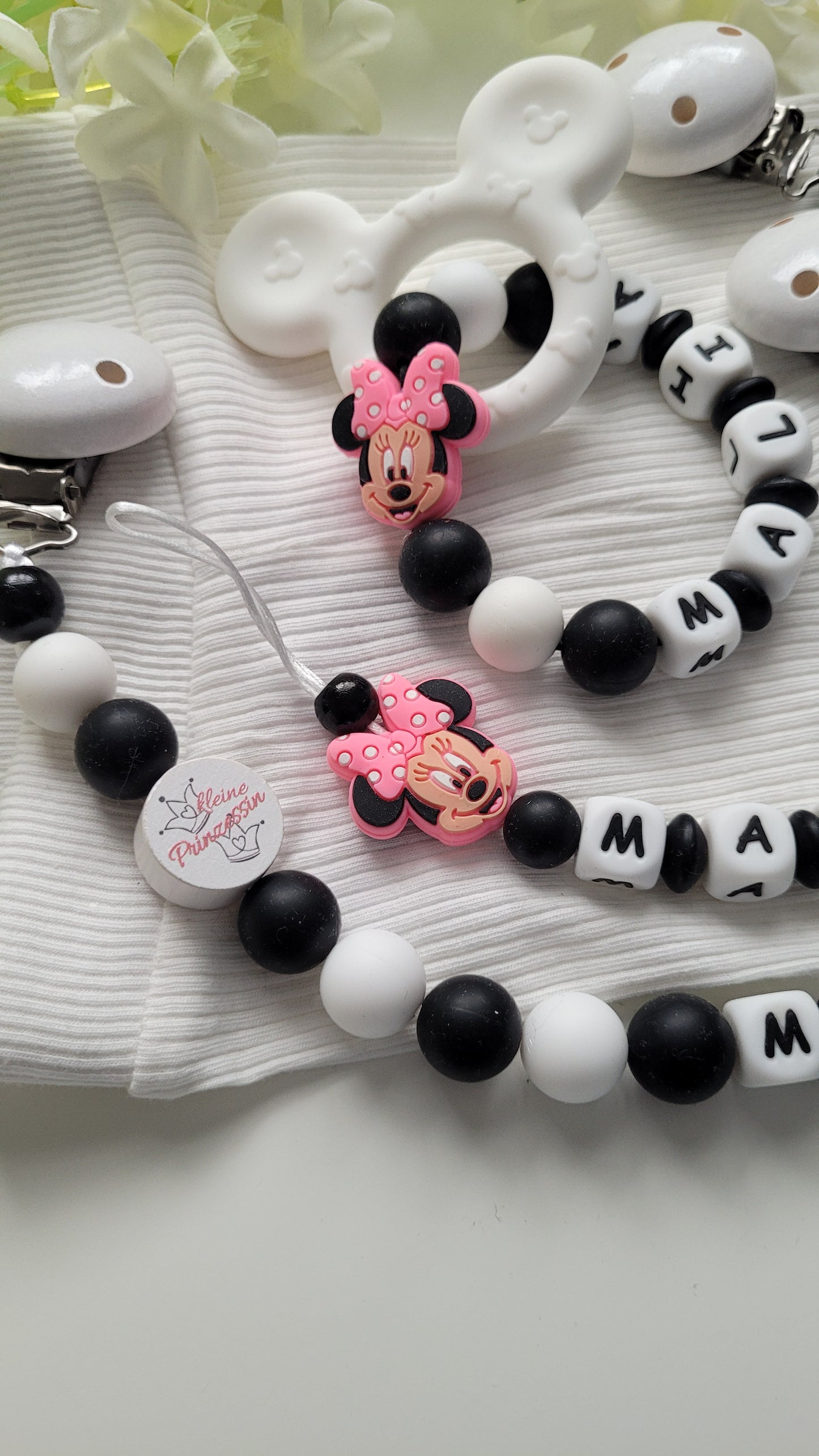 Komplett Set 3tlg Schnullerkette Kinderwagenkette Greifring mit Namen Minnie Maus schwarz weiß