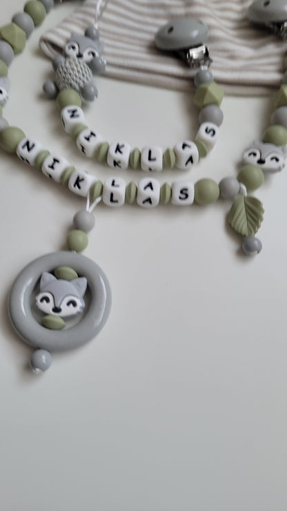 Kinderwagenkette & Schnullerkette mit Namen Fuchs grün