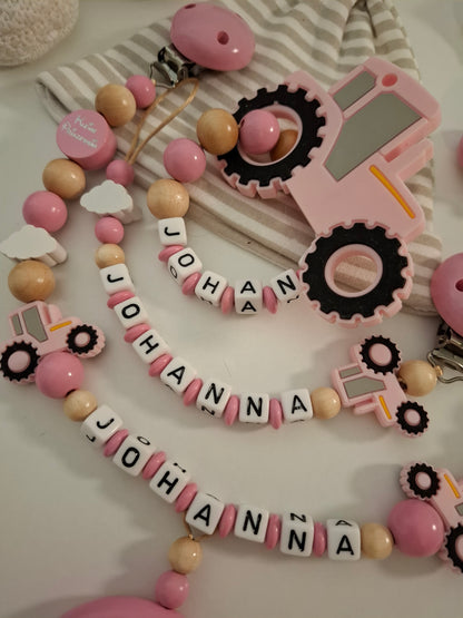 3er-Set Schnullerkette Kinderwagenkette & Greifring mit Namen Traktor rosa holz