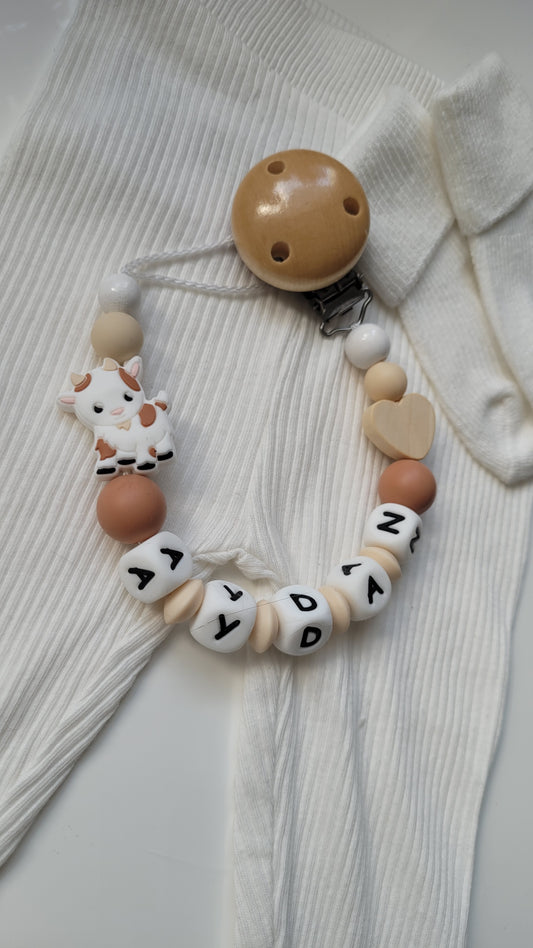 Schnullerkette mit Namen für Jungen *Bauernhof * beige