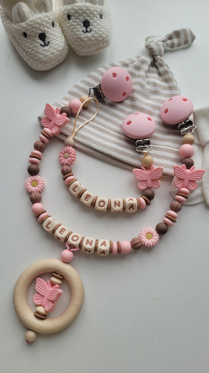 Kinderwagenkette & Schnullerkette mit Namen Schmetterling & Blumen apricot braun