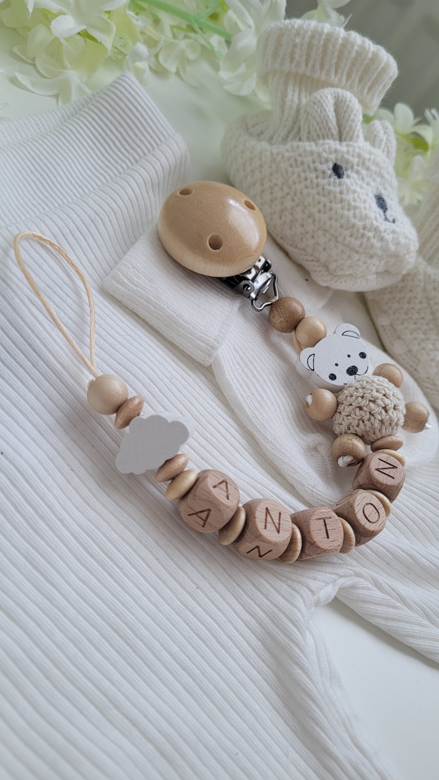 Schnullerkette mit Namen Bärchen holz und Wolke