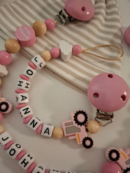 3er-Set Schnullerkette Kinderwagenkette & Greifring mit Namen Traktor rosa holz