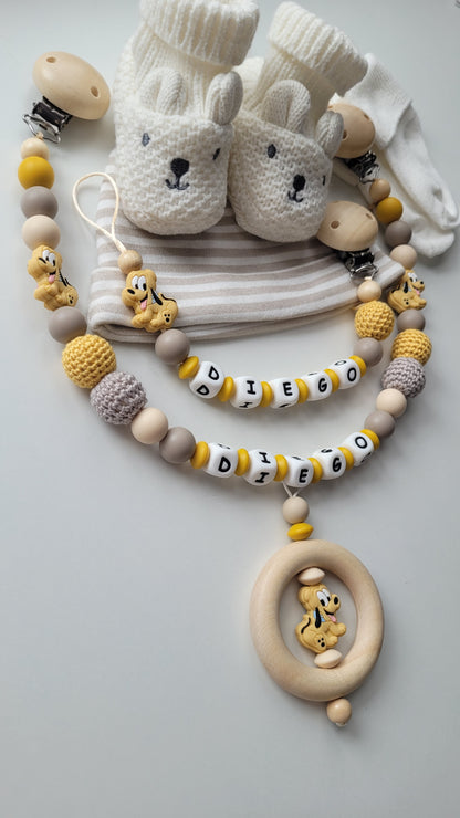 Kinderwagenkette & Schnullerkette mit Namen für Jungen Hund beige graubraun gelb