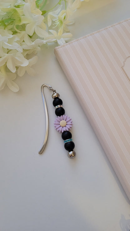 Lesezeichen Blümchen schwarz flieder glitzer