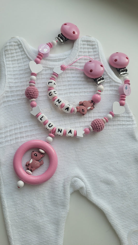Kinderwagenkette & Schnullerkette mit Namen für Mädchen Reh & kleines Wunder der Welt rosa