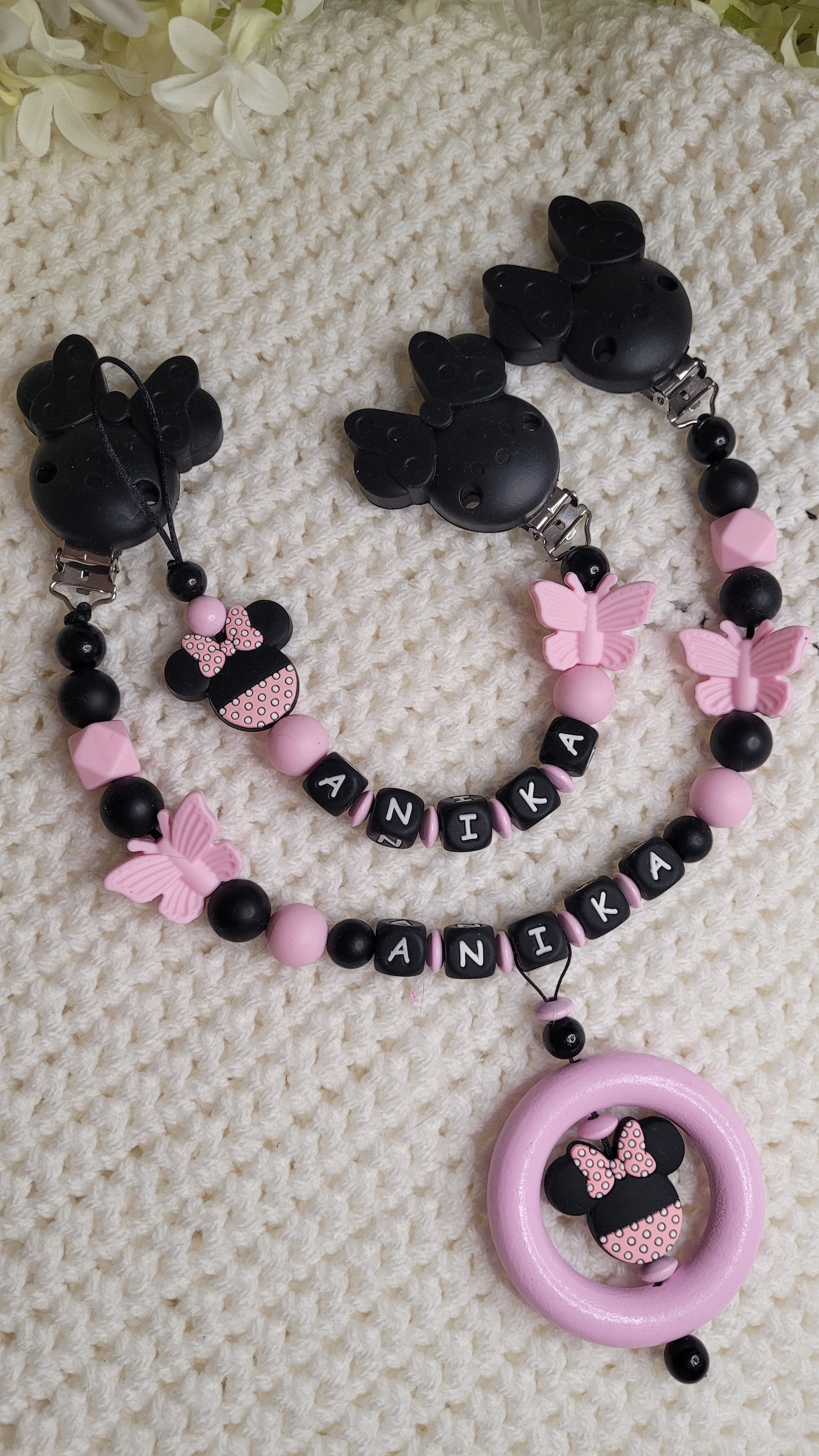 Kinderwagenkette & Schnullerkette mit Namen Minnie Rose Black