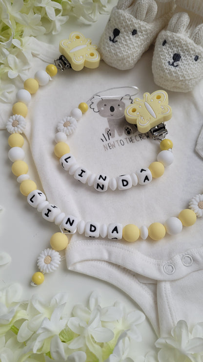 Kinderwagenkette & Schnullerkette mit Namen Gänseblümchen