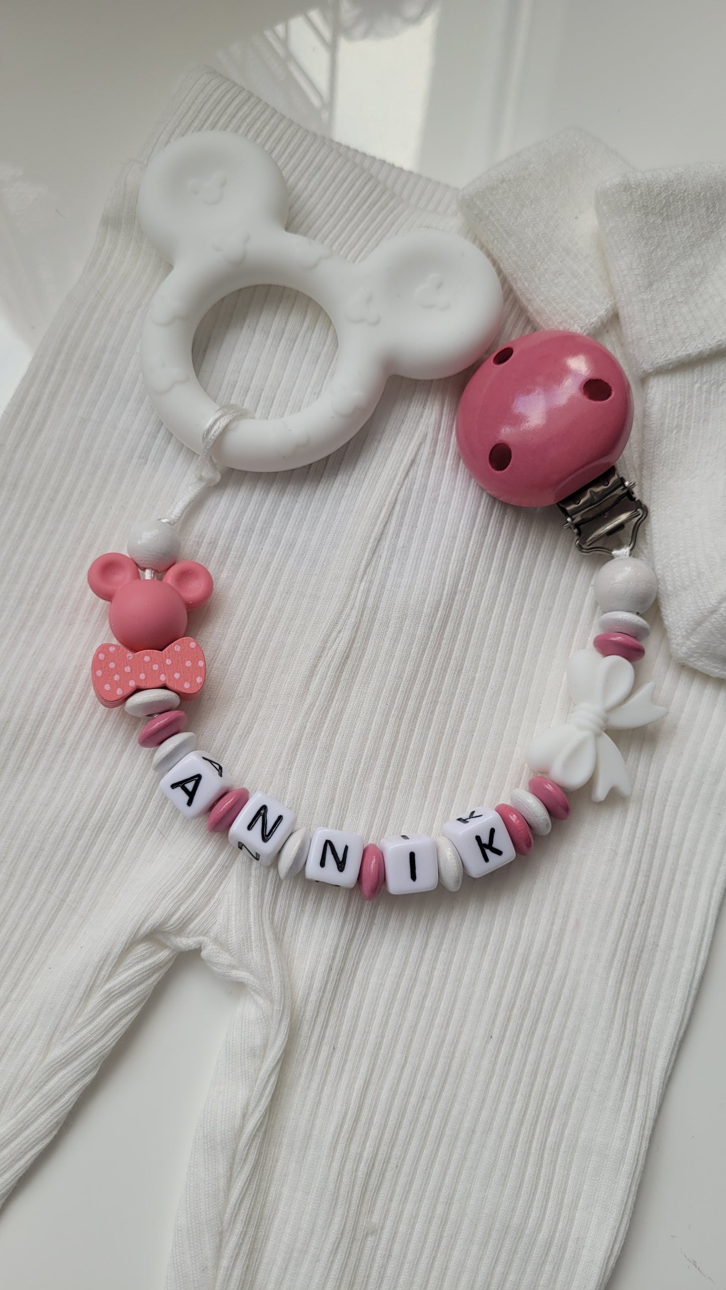 3 in 1 Beissring Schnullerkette mit Namen  Maus babyrosa weiss
