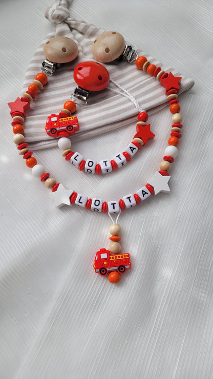 Kinderwagenkette & Schnullerkette mit Namen für Mädchen Feuerwehr