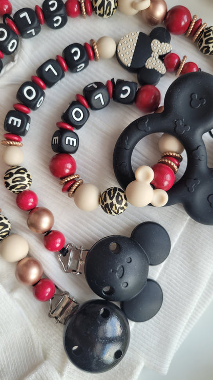 3er Set Kinderwagenkette & Schnullerkette mit Namen + Greifring Maus weinrot  rosegold