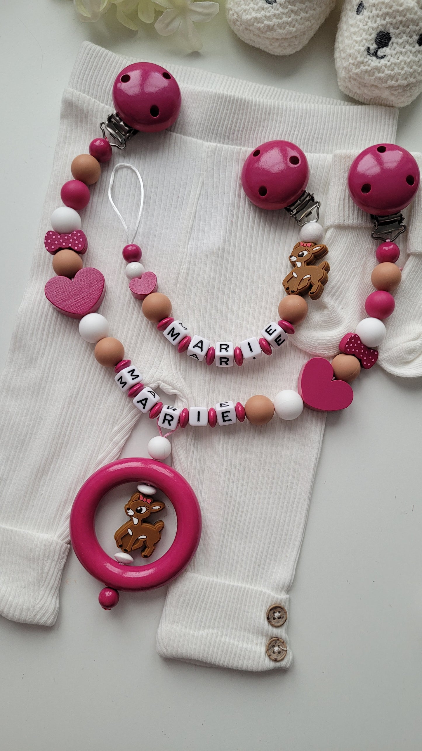 3er Set Schnullerkette Kinderwagenkette & Greifring mit Namen Rehe & Herzen