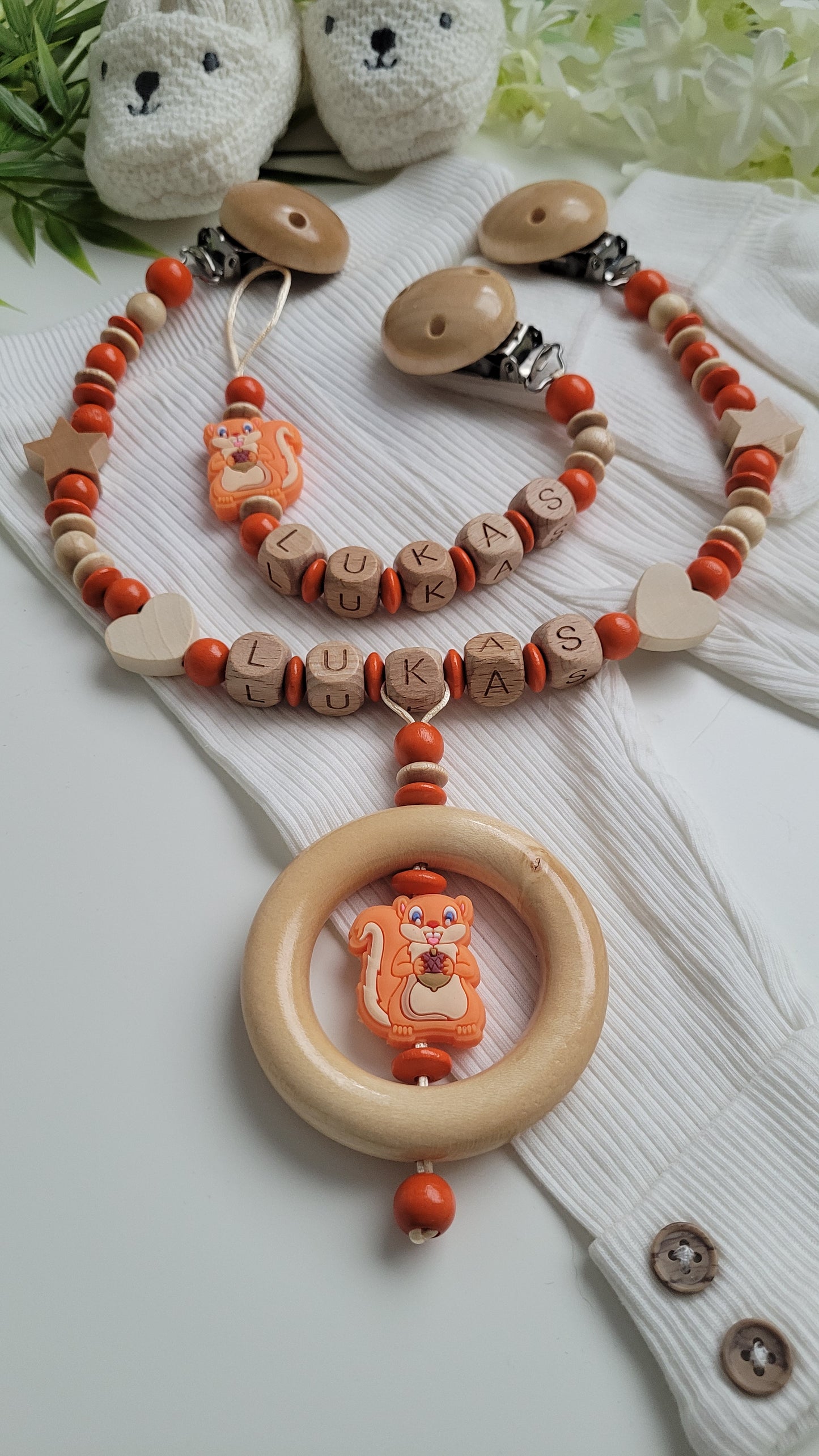 Kinderwagenkette & Schnullerkette Eichhörnchen Holz Orange
