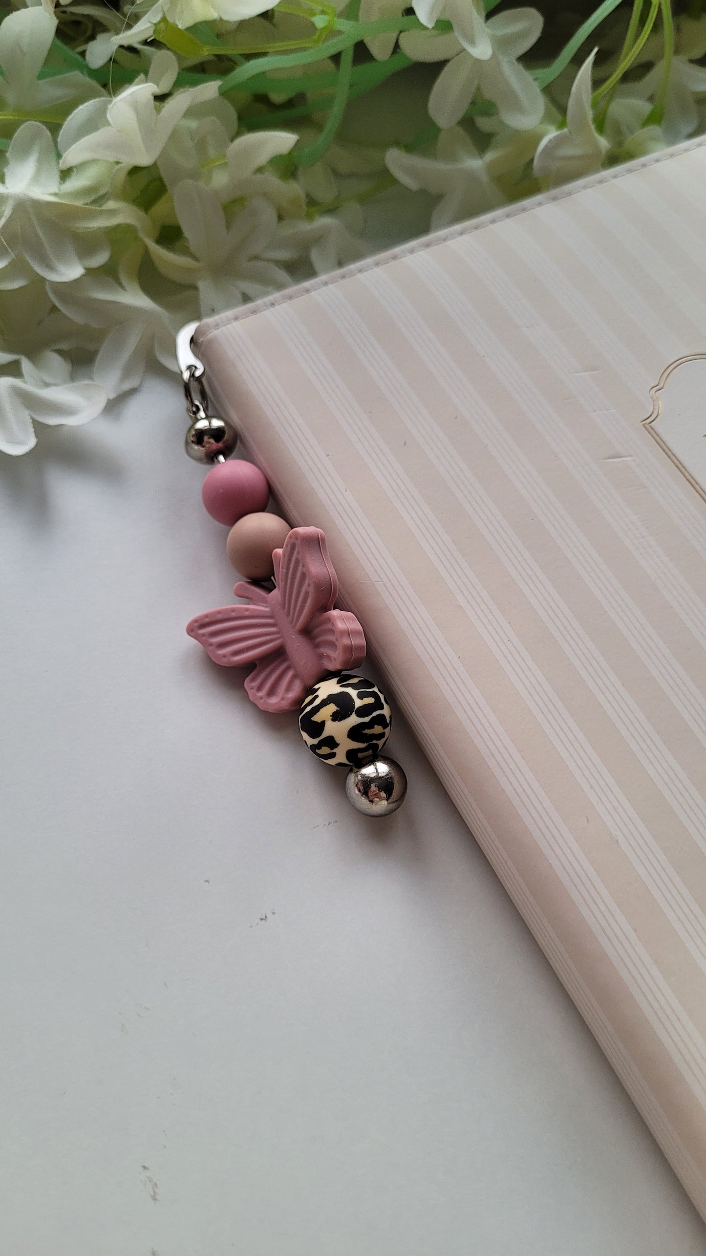 Lesezeichen Schmetterling leo taupe  blush