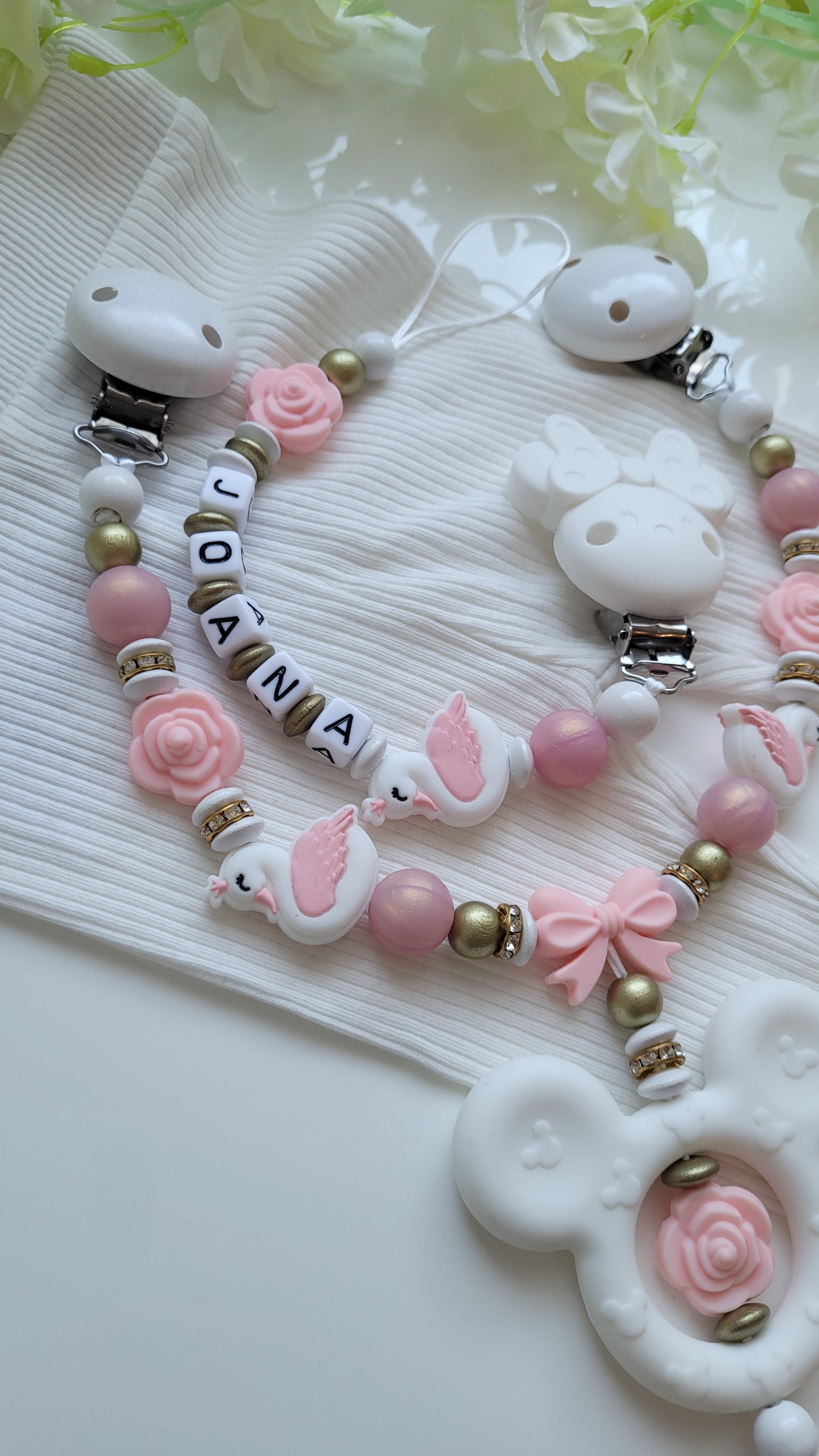 Kinderwagenkette & Schnullerkette *Schwan Prinzessin* rose apricot gold