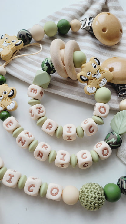 3tlg. Set Schnullerkette Kinderwagenkette & Beissring mit Namen Löwe & camu ab
