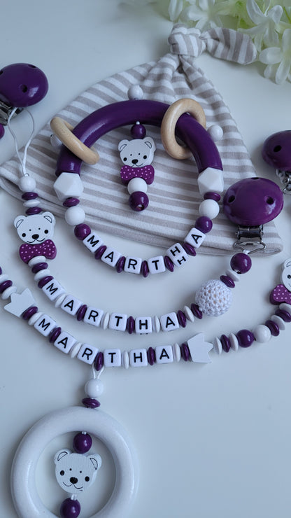 3tlg.Set Schnullerkette Kinderwagenkette & Greifring mit Namen Bärchen pflaume