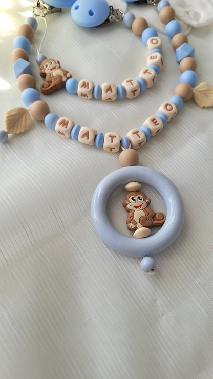 Kinderwagenkette & Schnullerkette mit Namen Äffchen blau beige silikon