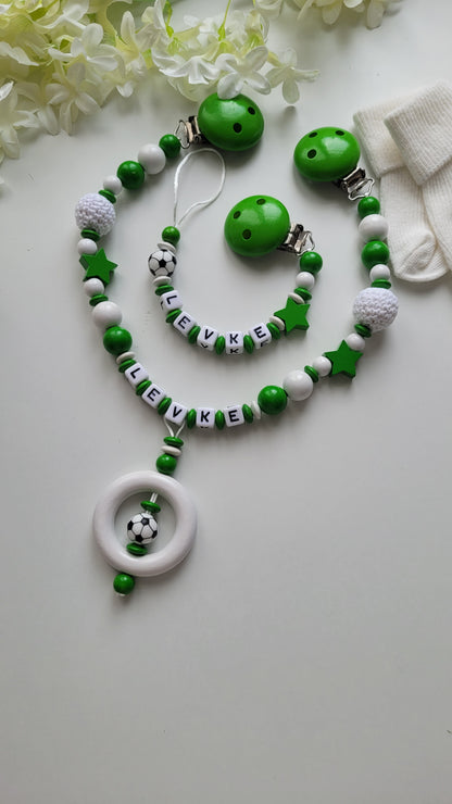 Kinderwagenkette & Schnullerkette Fussball grün weiss