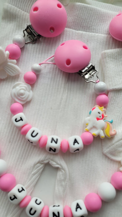Kinderwagenkette & Schnullerkette mit Namen Kleines Regenbogen Einhorn